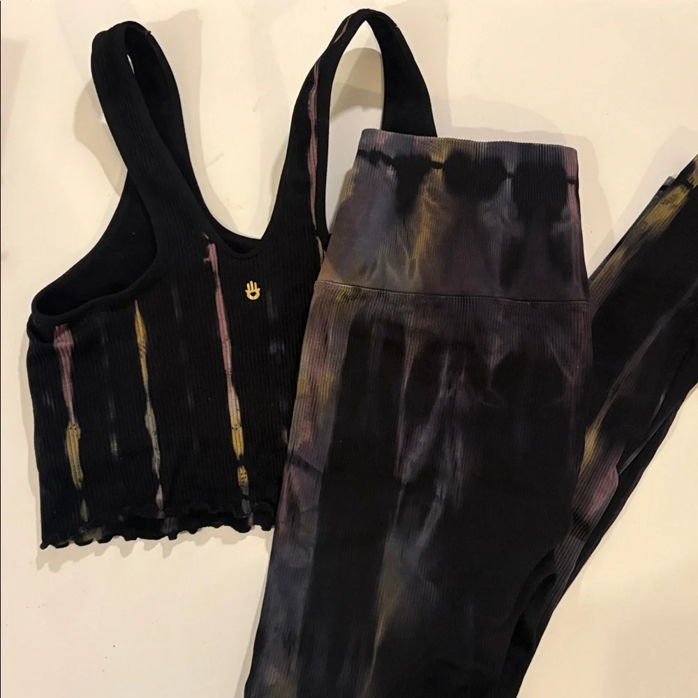 Spiritual Gangster Amor Cropped Tank & Love Sculpt Legging Set; Black Tie Dye - Picture 8 of 8